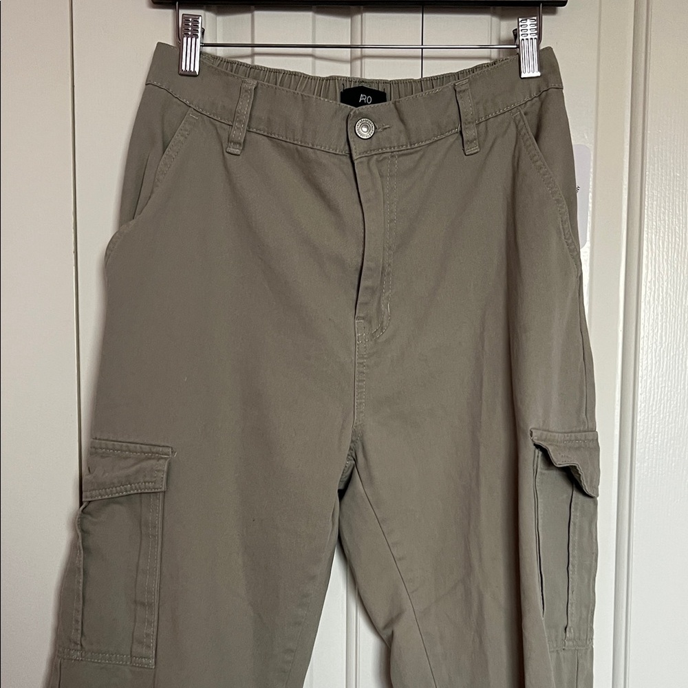 Olive Cargo Pants High Rise Baggy Cargo Straight Leg Pant - Picture 2 of 6